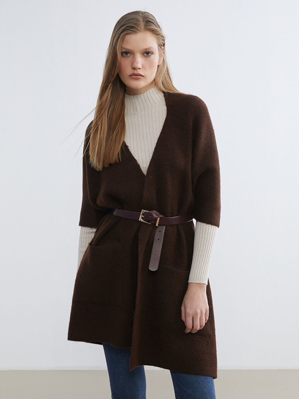 Kahverengi Şal Yaka Oversize Kadın Triko Panço