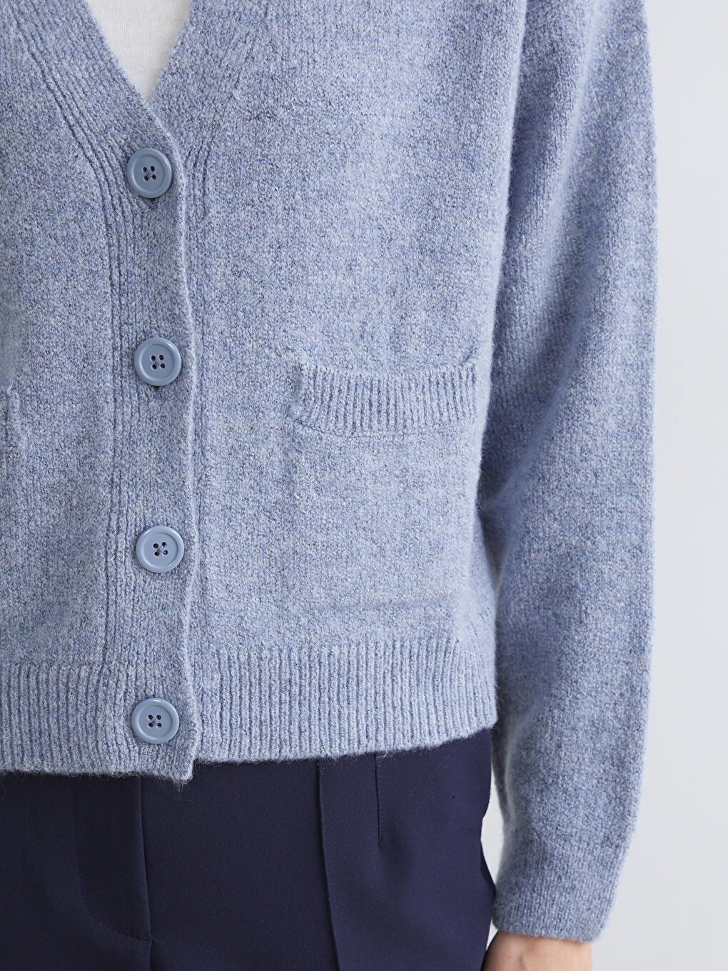 Mavi V Yaka Kadın Triko Hırka-2