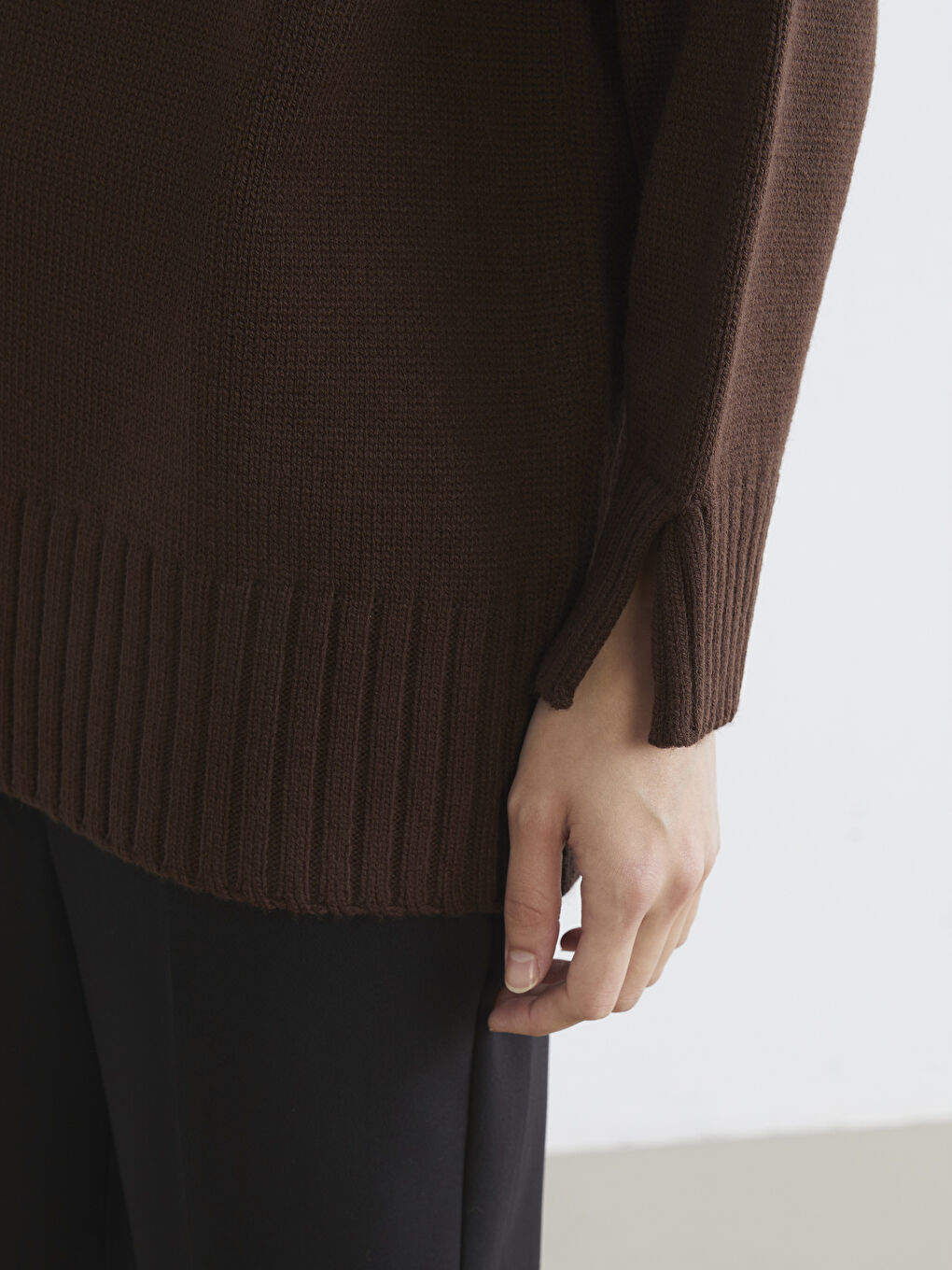 Kahverengi Bisiklet Yaka Oversize Kadın Triko Tunik-2