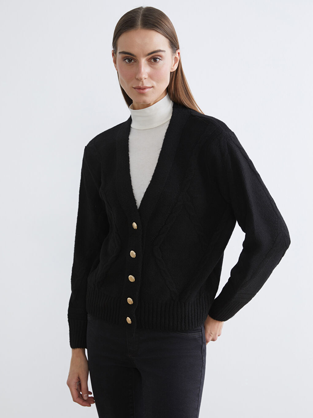 Siyah V Yaka Kendinden Desenli Kadın Triko Hırka