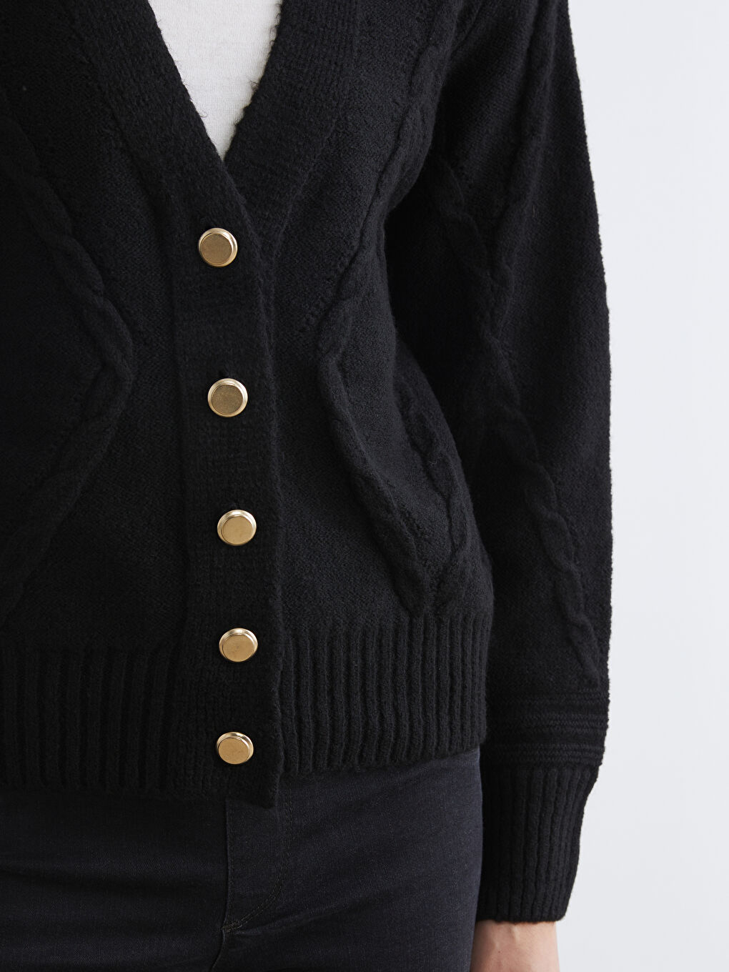 Siyah V Yaka Kendinden Desenli Kadın Triko Hırka-2