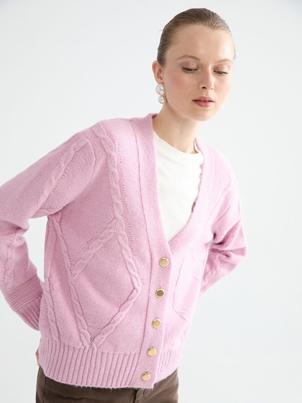 Pembe V Yaka Kendinden Desenli Kadın Triko Hırka