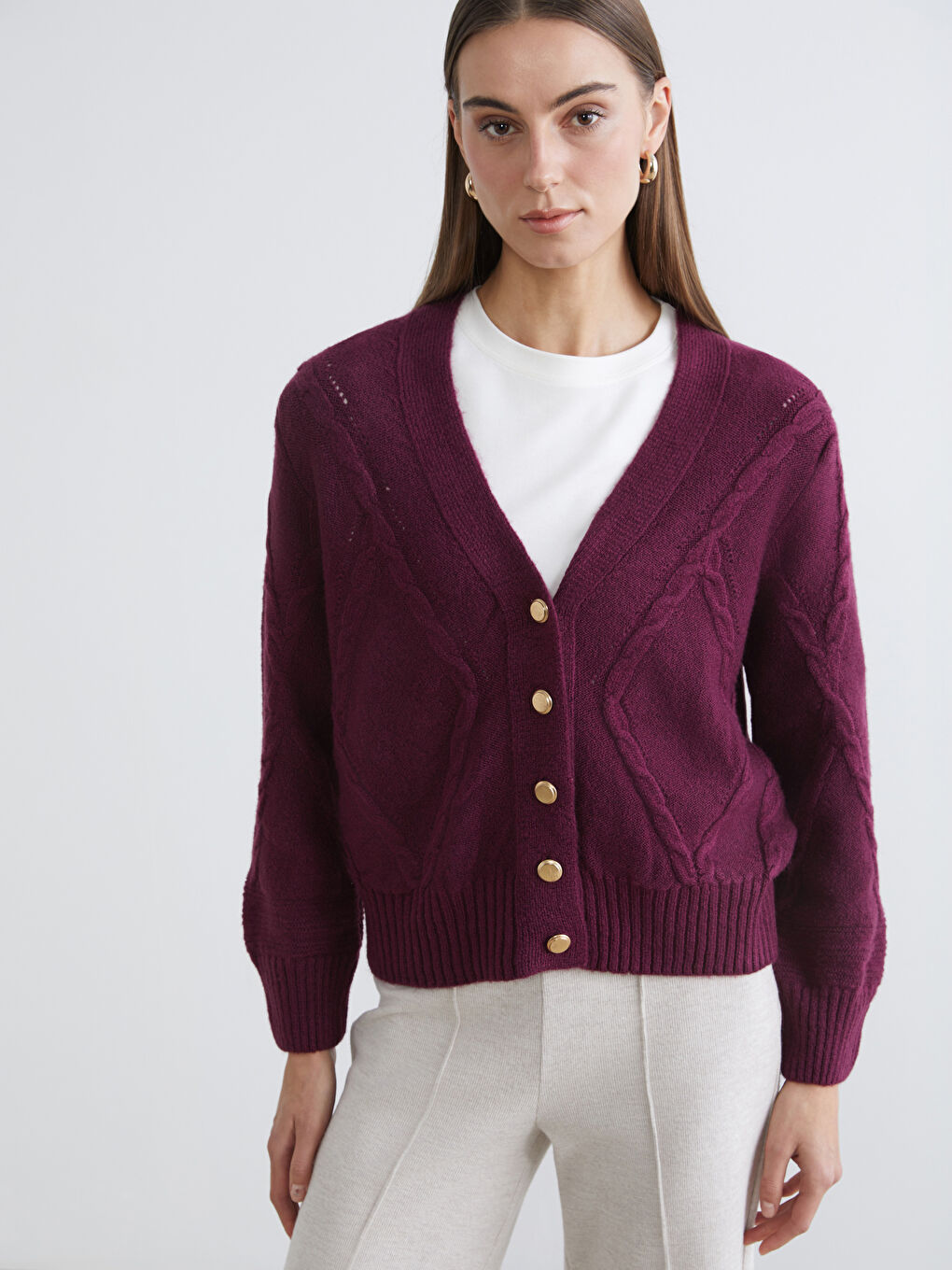 Bordo V Yaka Kendinden Desenli Kadın Triko Hırka