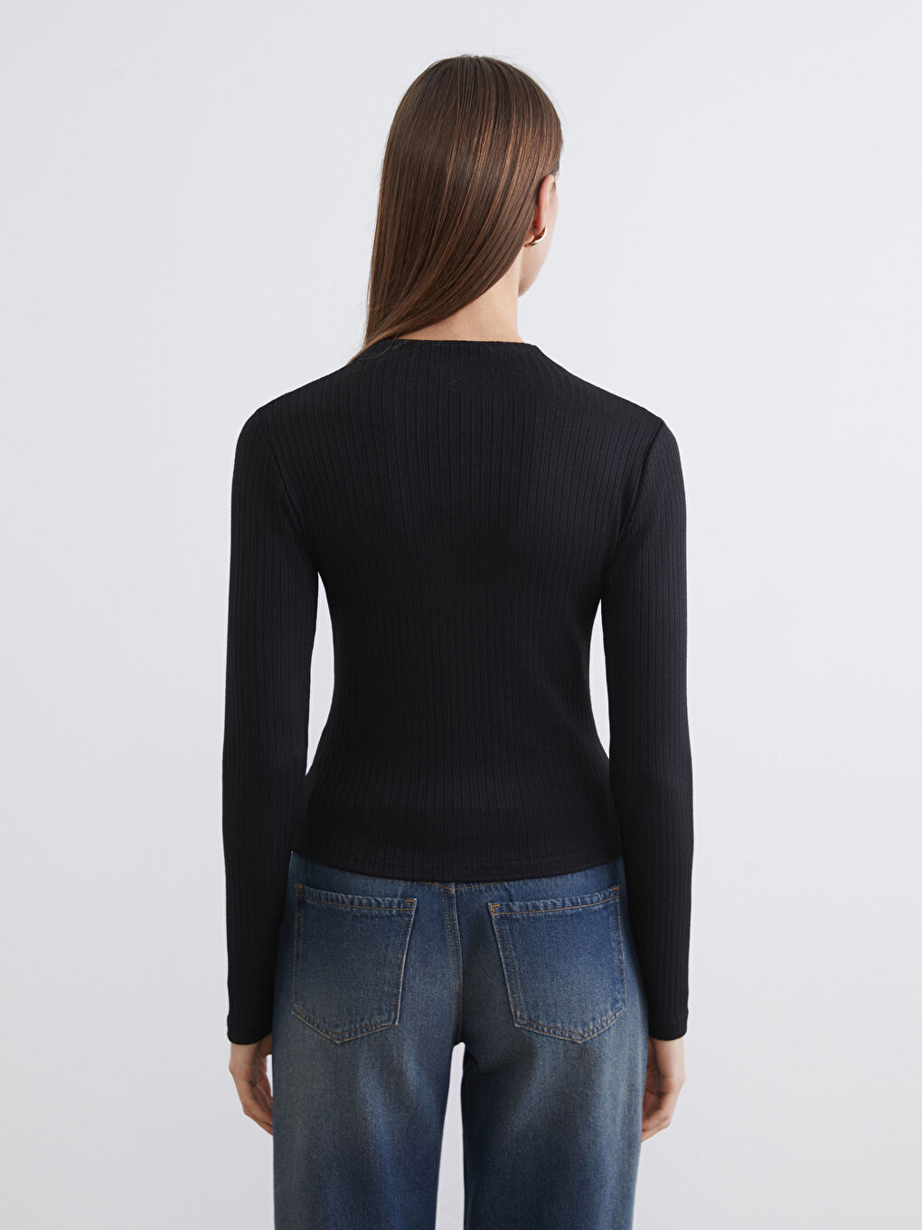 Siyah Dik Yaka Kadın Body-3