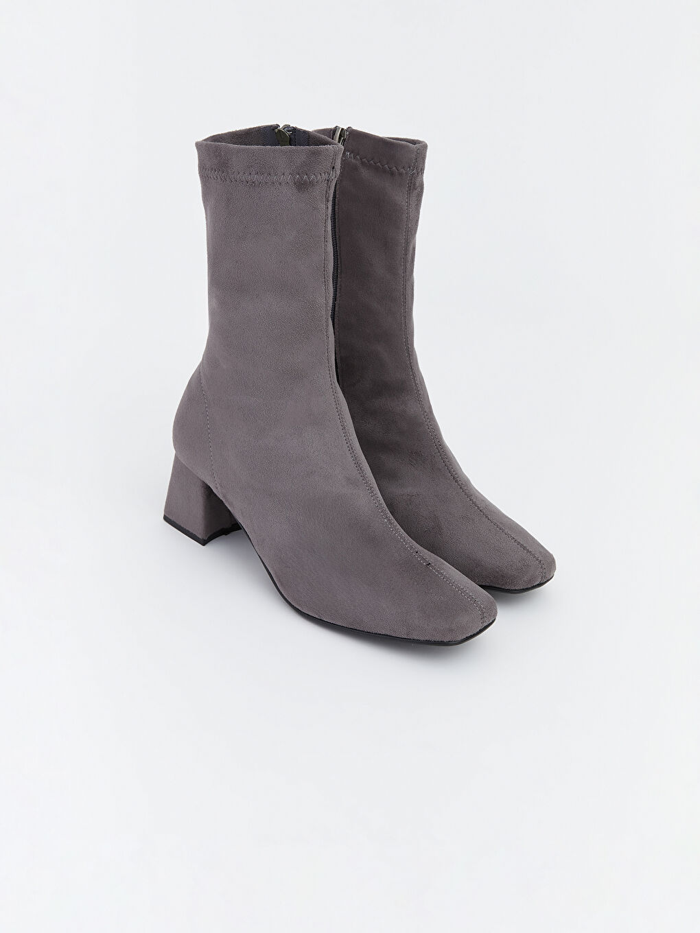 Gri Süet Görünümlü Kadın Topuklu Bot