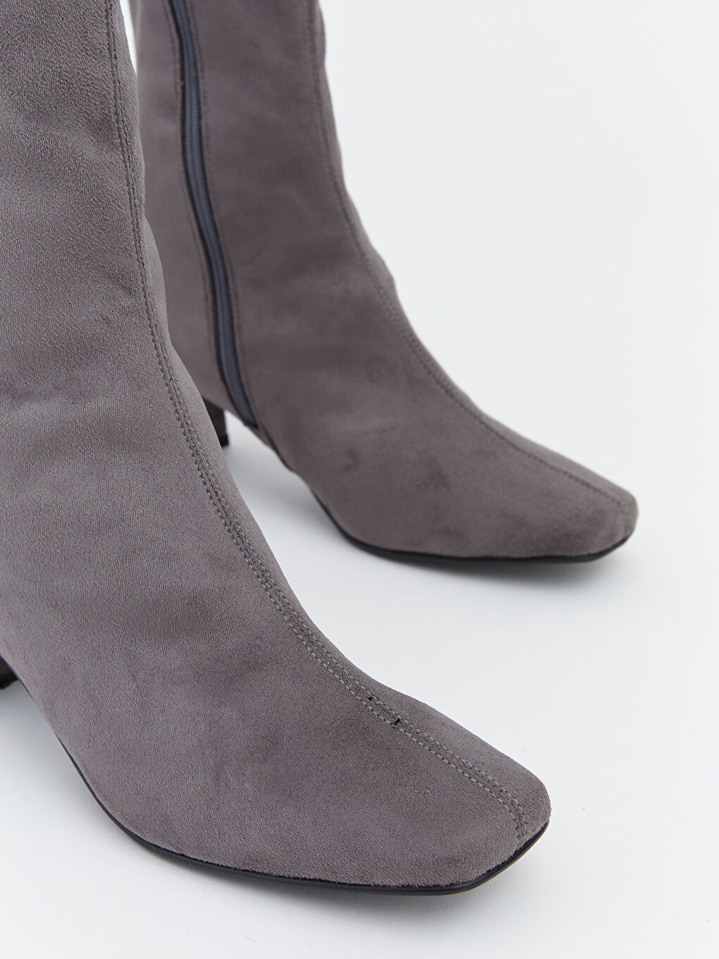 Gri Süet Görünümlü Kadın Topuklu Bot-2