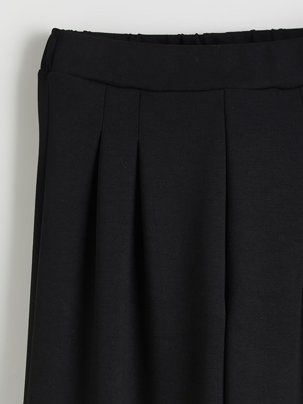 Siyah Beli Lastikli Geniş Paça Kadın Eşofman Altı-5