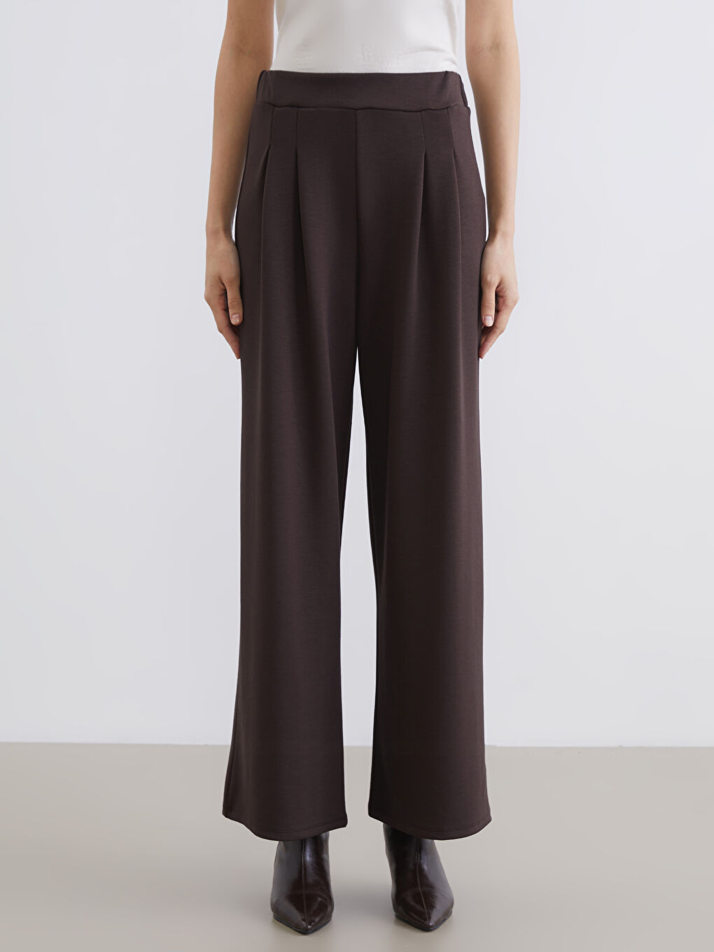 Kahverengi Beli Lastikli Geniş Paça Kadın Eşofman Altı-1