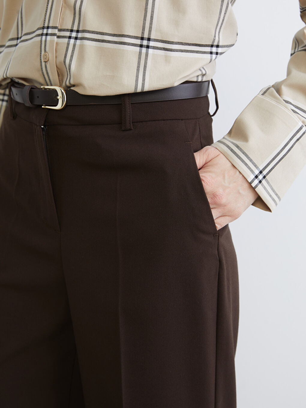 Kahverengi Beli Kemerli Geniş Paça Kadın Pantolon-2