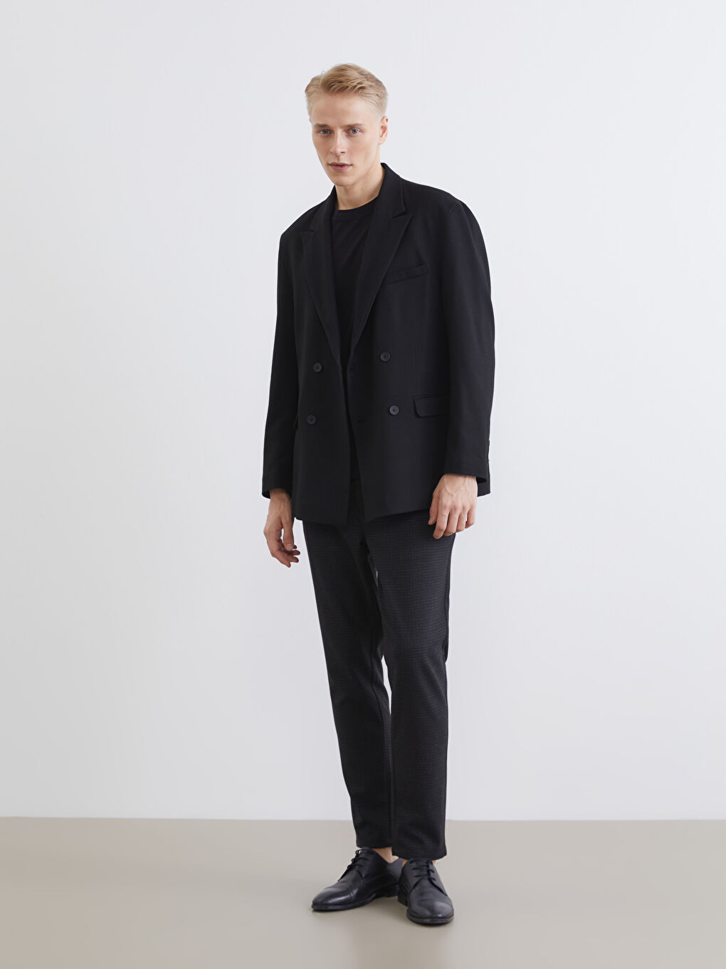 Siyah Standart Kalıp Erkek Blazer Ceket-2