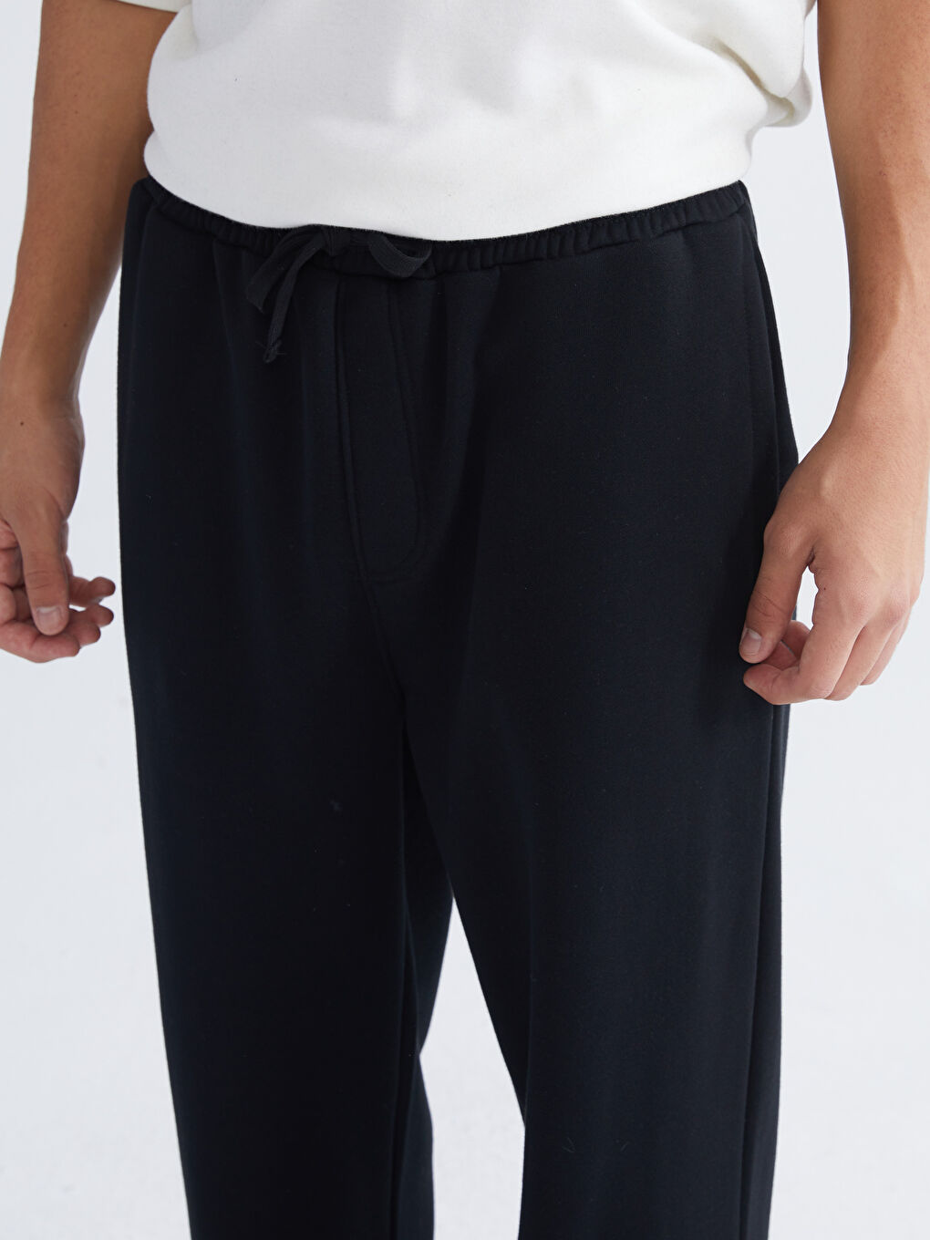 Siyah Rahat Kalıp Erkek Eşofman Altı-2