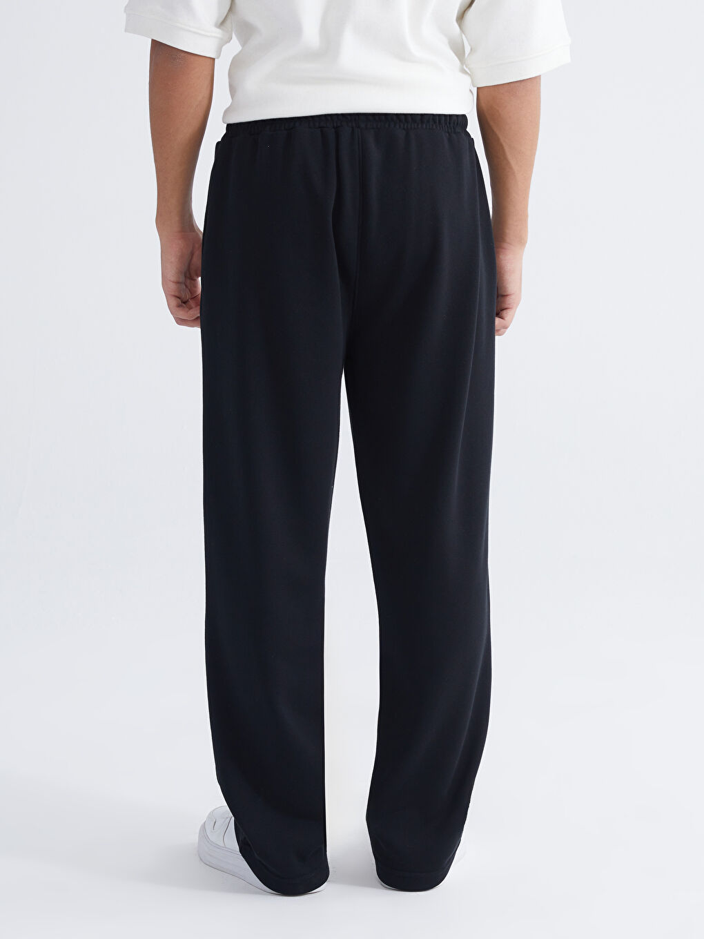 Siyah Rahat Kalıp Erkek Eşofman Altı-3