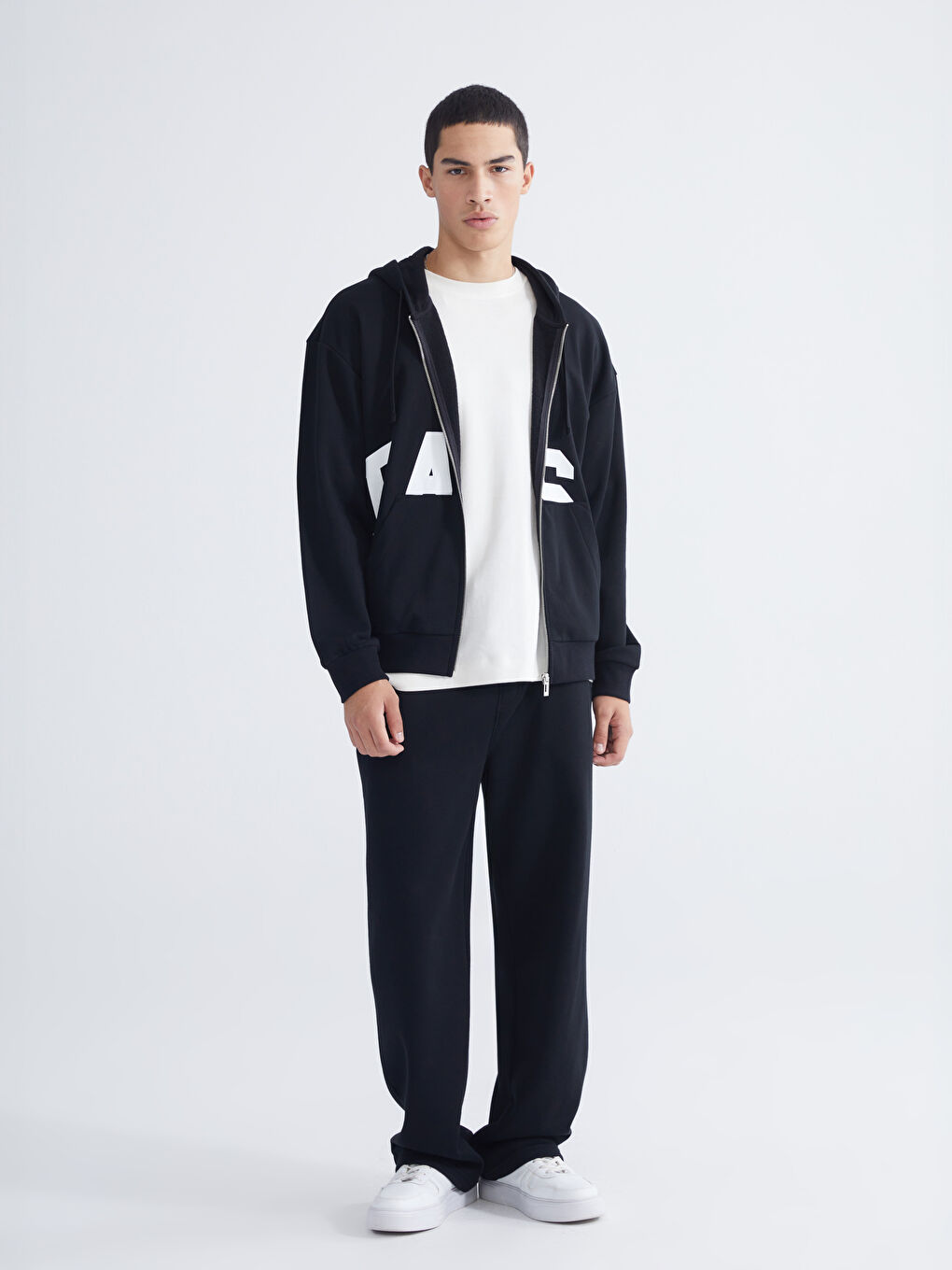 Siyah Rahat Kalıp Erkek Eşofman Altı