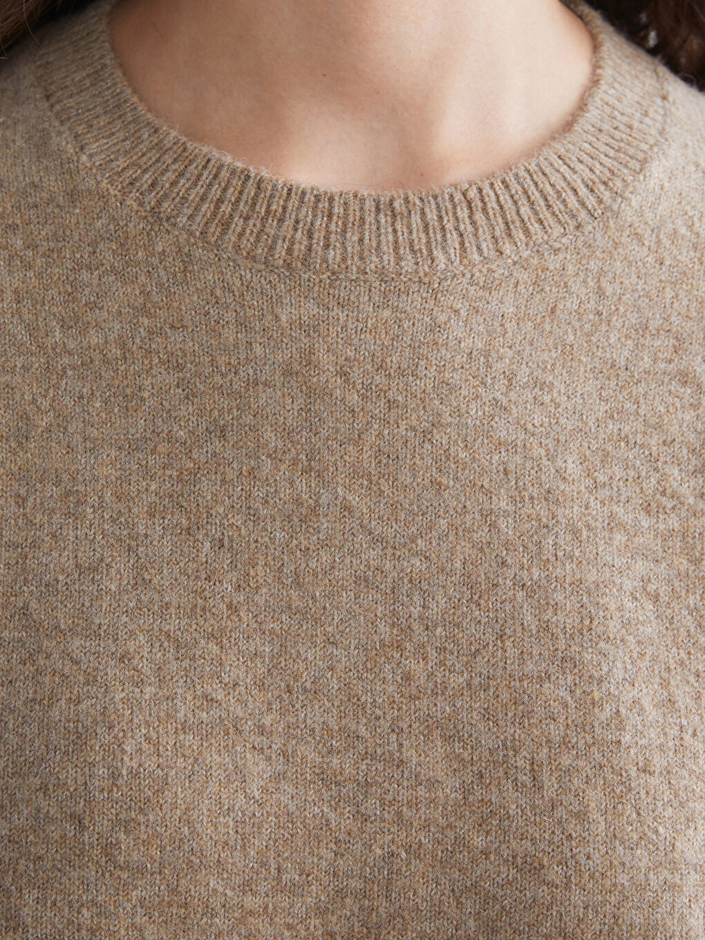 მრგვალი საყელო ქალებისთვის ტრიკოტაჟის სვიტერი-2