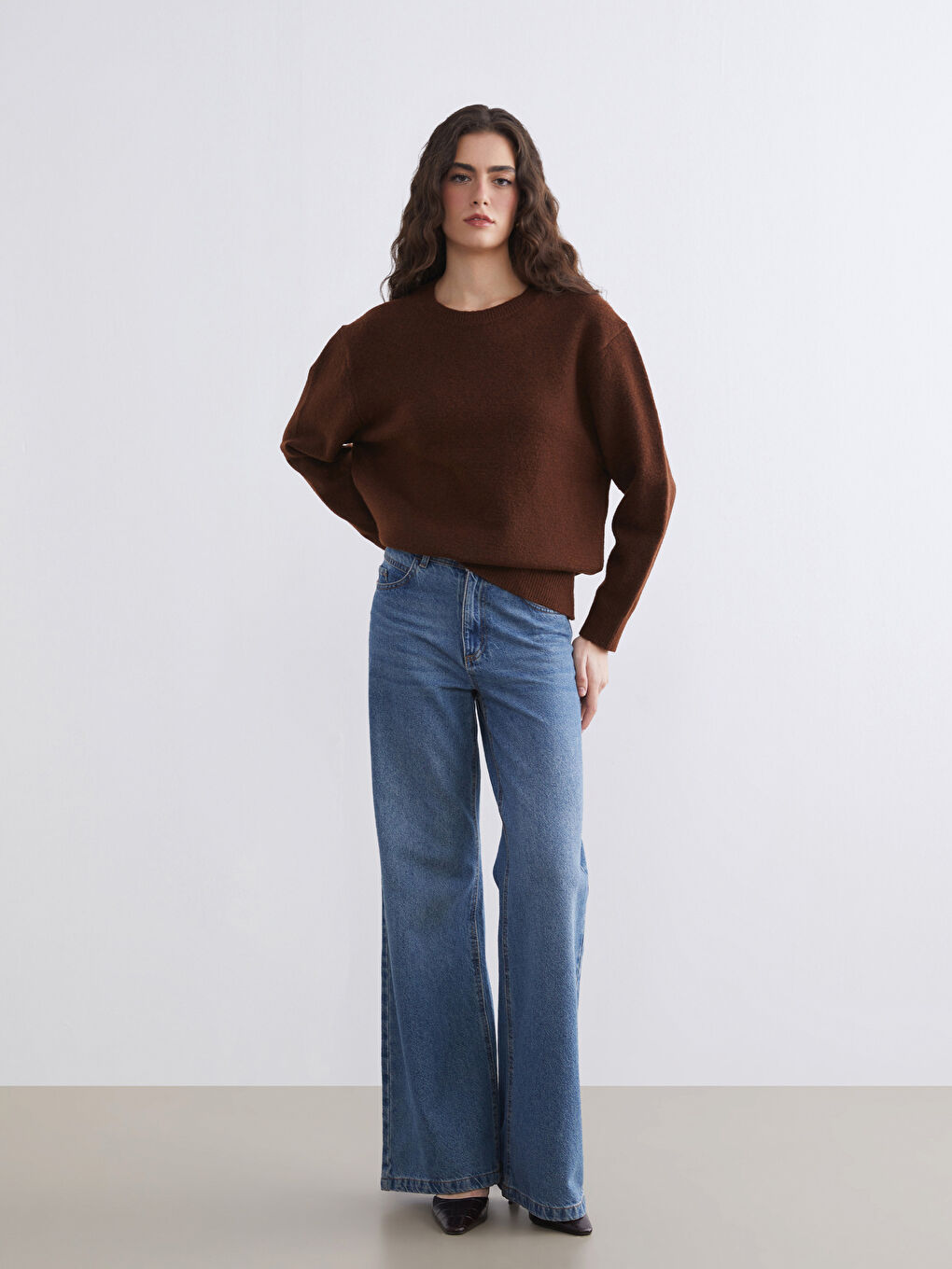 მრგვალი საყელო ქალებისთვის ტრიკოტაჟის სვიტერი-1