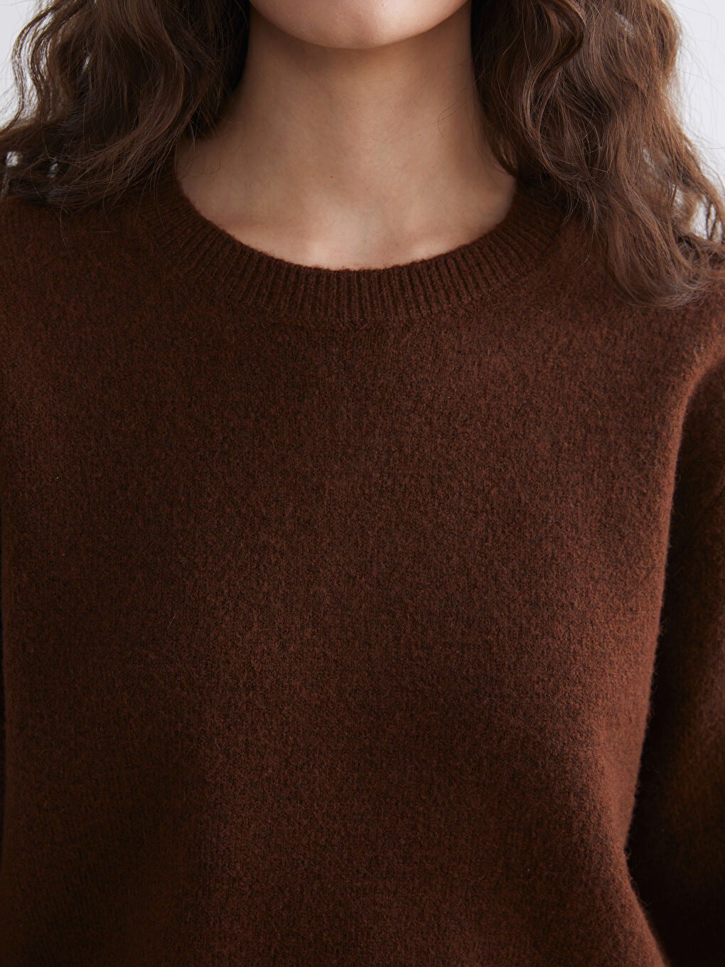 მრგვალი საყელო ქალებისთვის ტრიკოტაჟის სვიტერი-2