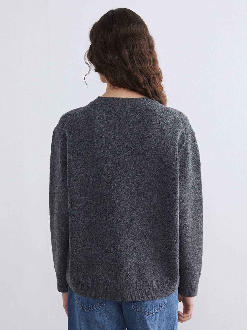 მრგვალი საყელო ქალებისთვის ტრიკოტაჟის სვიტერი-3