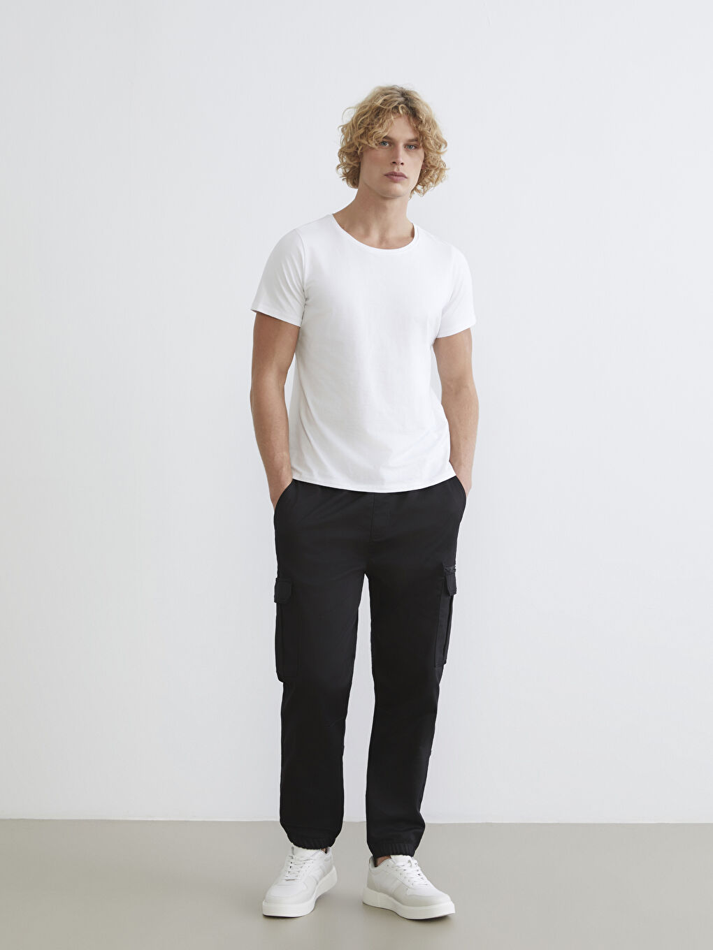 Siyah Standart Kalıp Erkek Kargo Pantolon