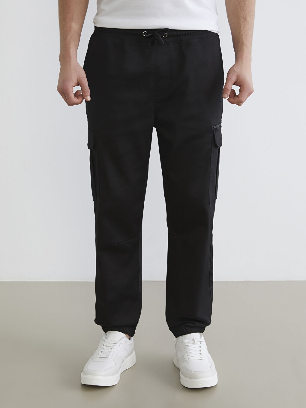 Siyah Standart Kalıp Erkek Kargo Pantolon-1