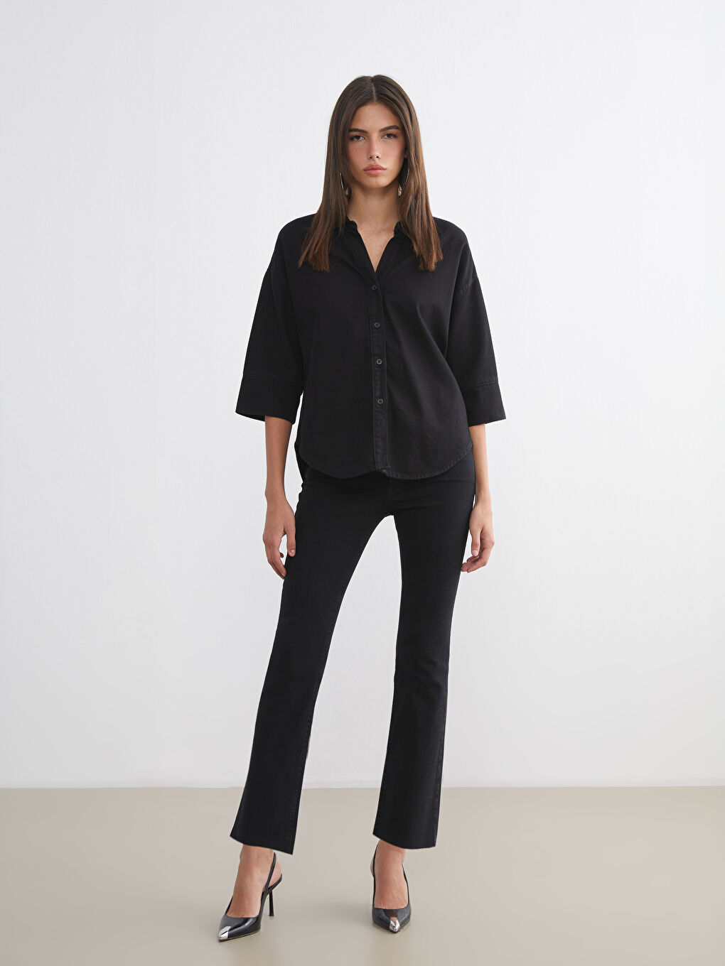 Siyah Crop Flare Kadın Jean Pantolon