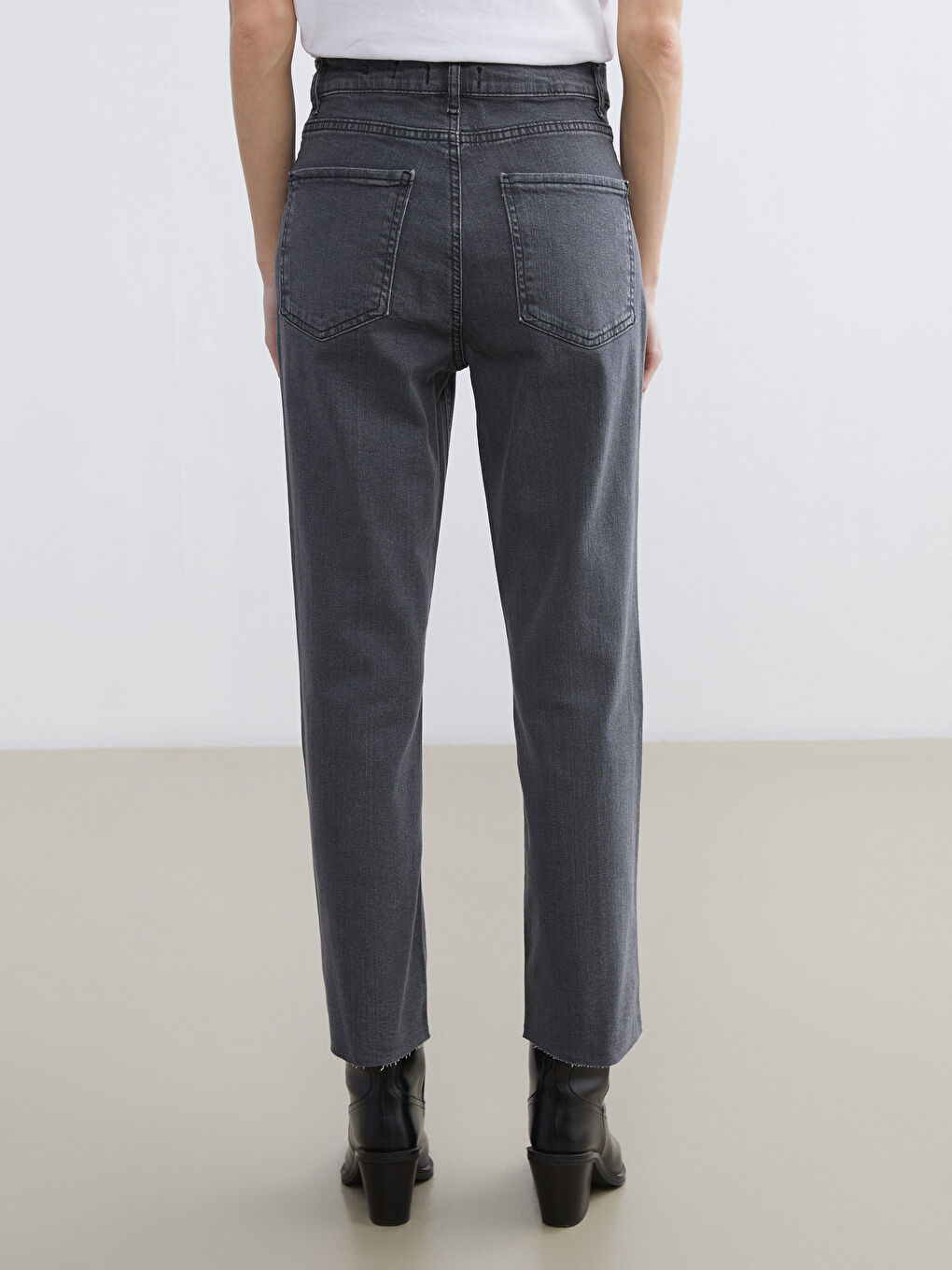 Gri Crop Flare Kadın Jean Pantolon-3