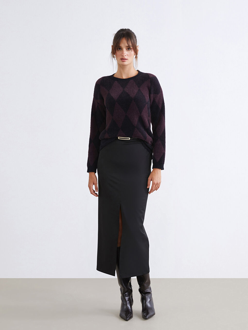 Siyah Beli Fermuarlı Yırtmaçlı Etek