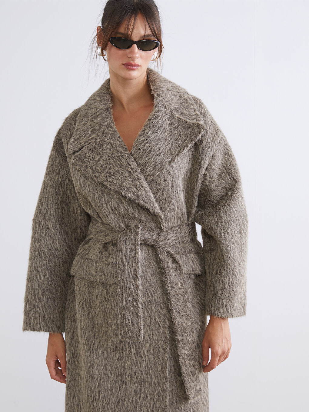 Kahverengi Ceket Yaka Kuşaklı Kadın Kaban-1