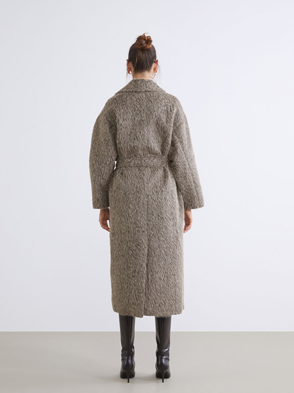 Kahverengi Ceket Yaka Kuşaklı Kadın Kaban-3