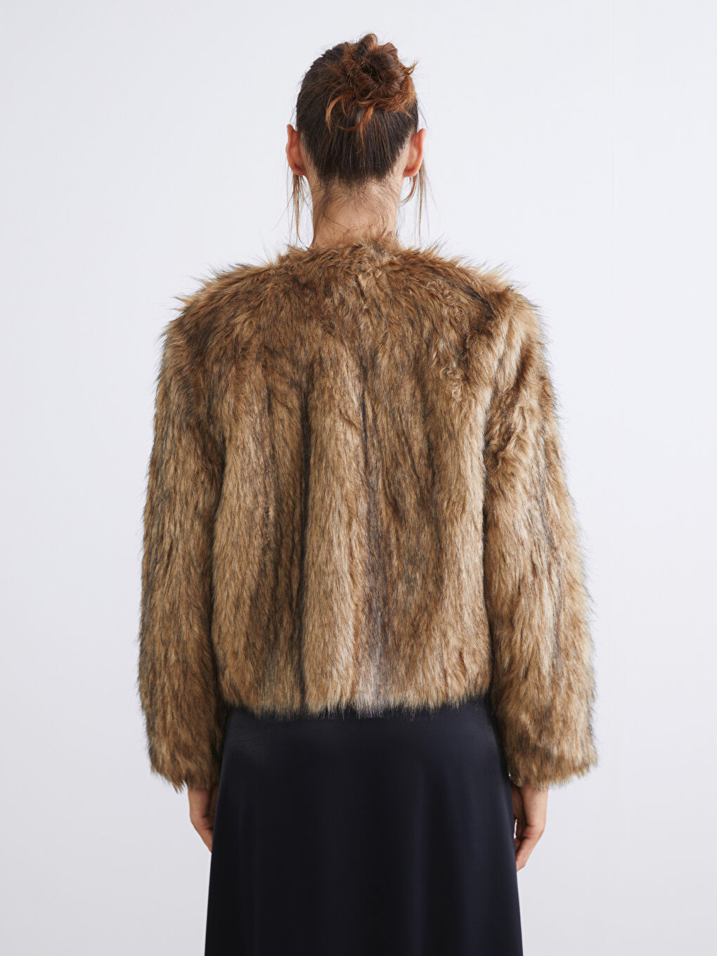 Bej Bisiklet Yaka Kadın Kürk Mont-4