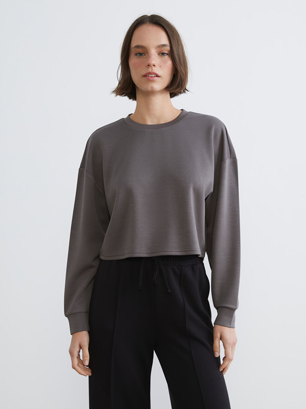 әйелдерге арналған свитшот дөңгелек жағалы