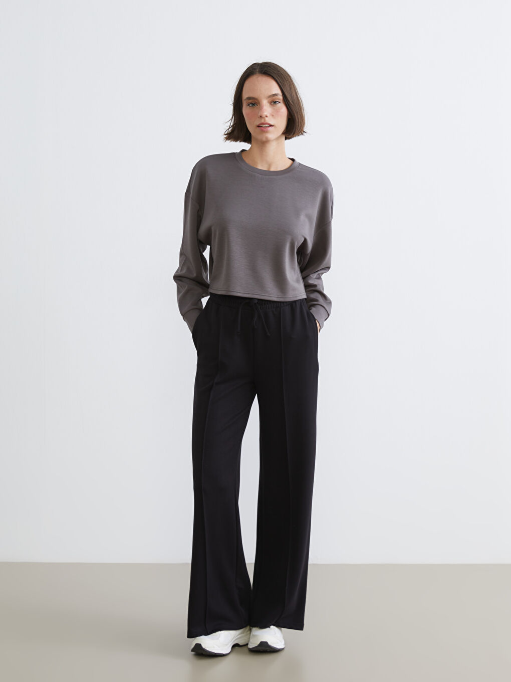 әйелдерге арналған свитшот дөңгелек жағалы-1