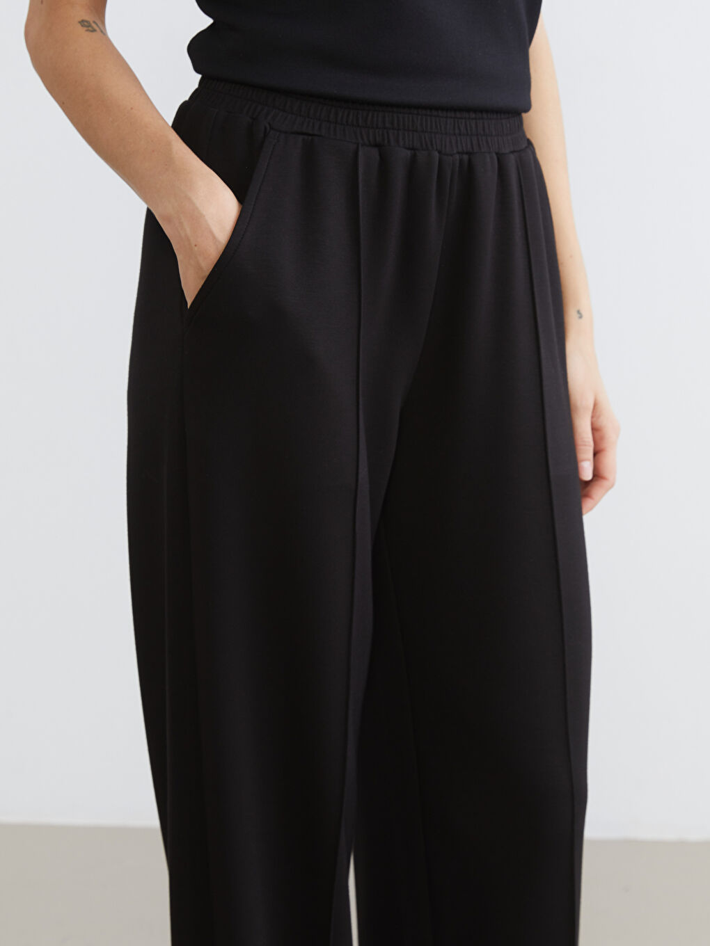 Дамски Спортен Панталон с Еластична Талия-2