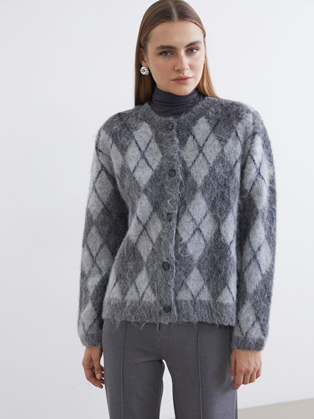 Gri Bisiklet Yaka Baklava Desenli Kadın Triko Hırka