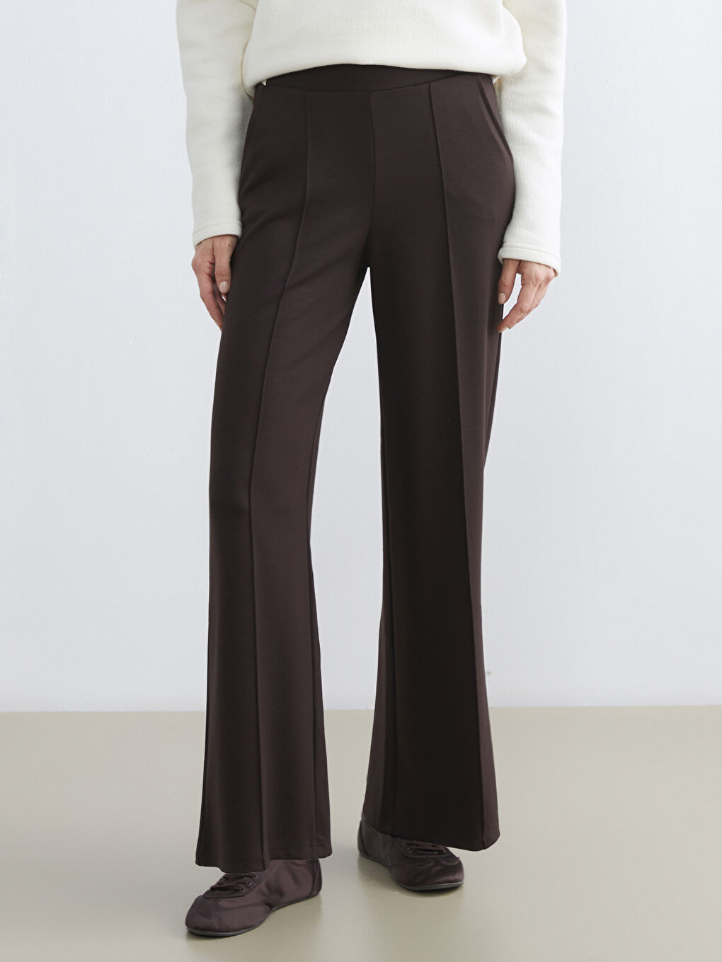 Kahverengi Standart Fit Geniş Paça Kadın Pantolon-1