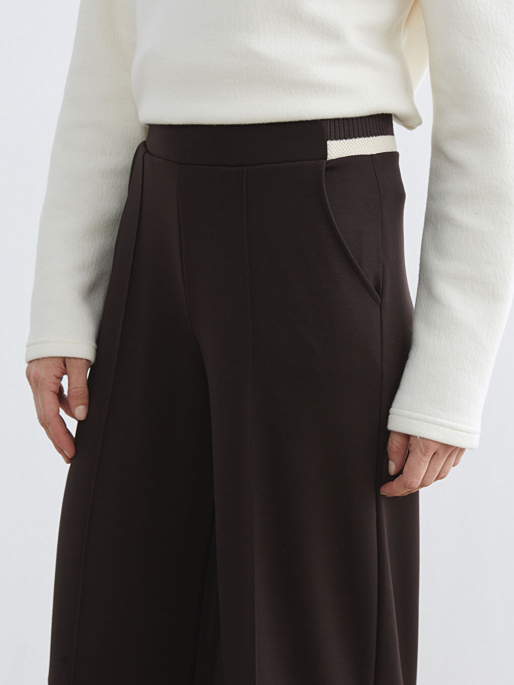 Kahverengi Standart Fit Geniş Paça Kadın Pantolon-2