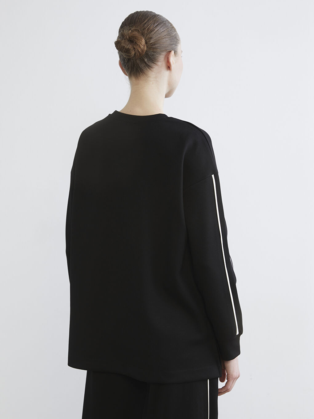 Siyah Bisiklet Yaka Oversize Kadın Sweatshirt Tunik-3