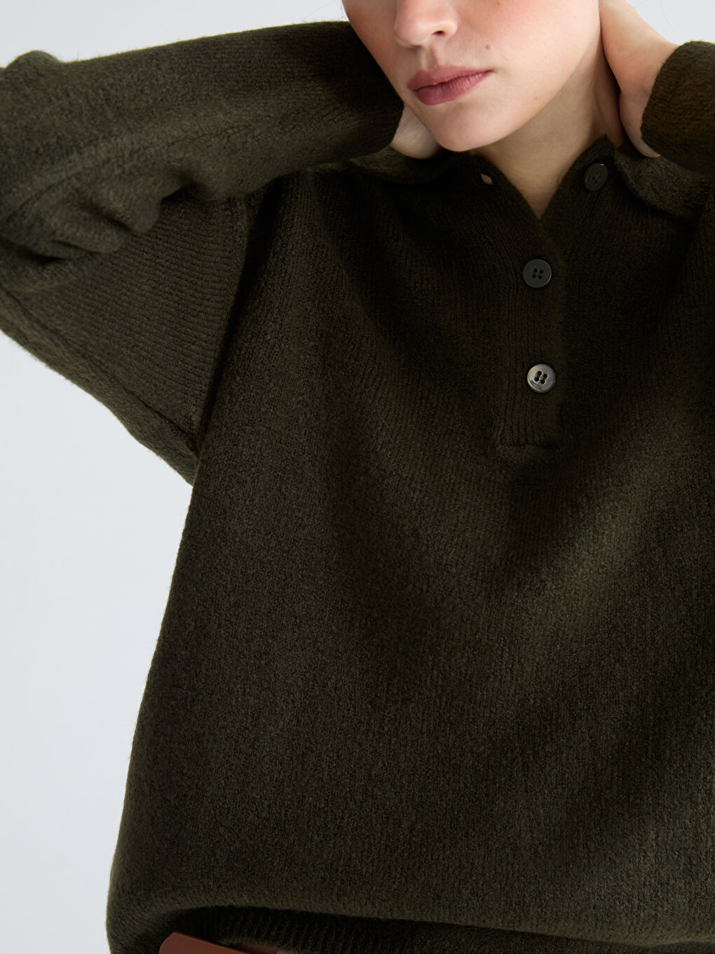 Свитер из трикотажа с воротником поло для женщин-4