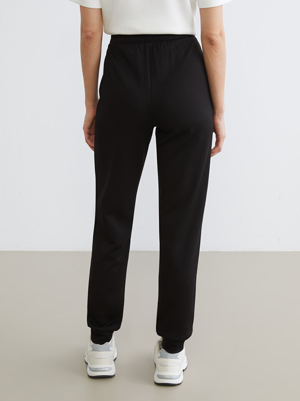 Elasticated Waist Women's Jogger Sweatpants-3