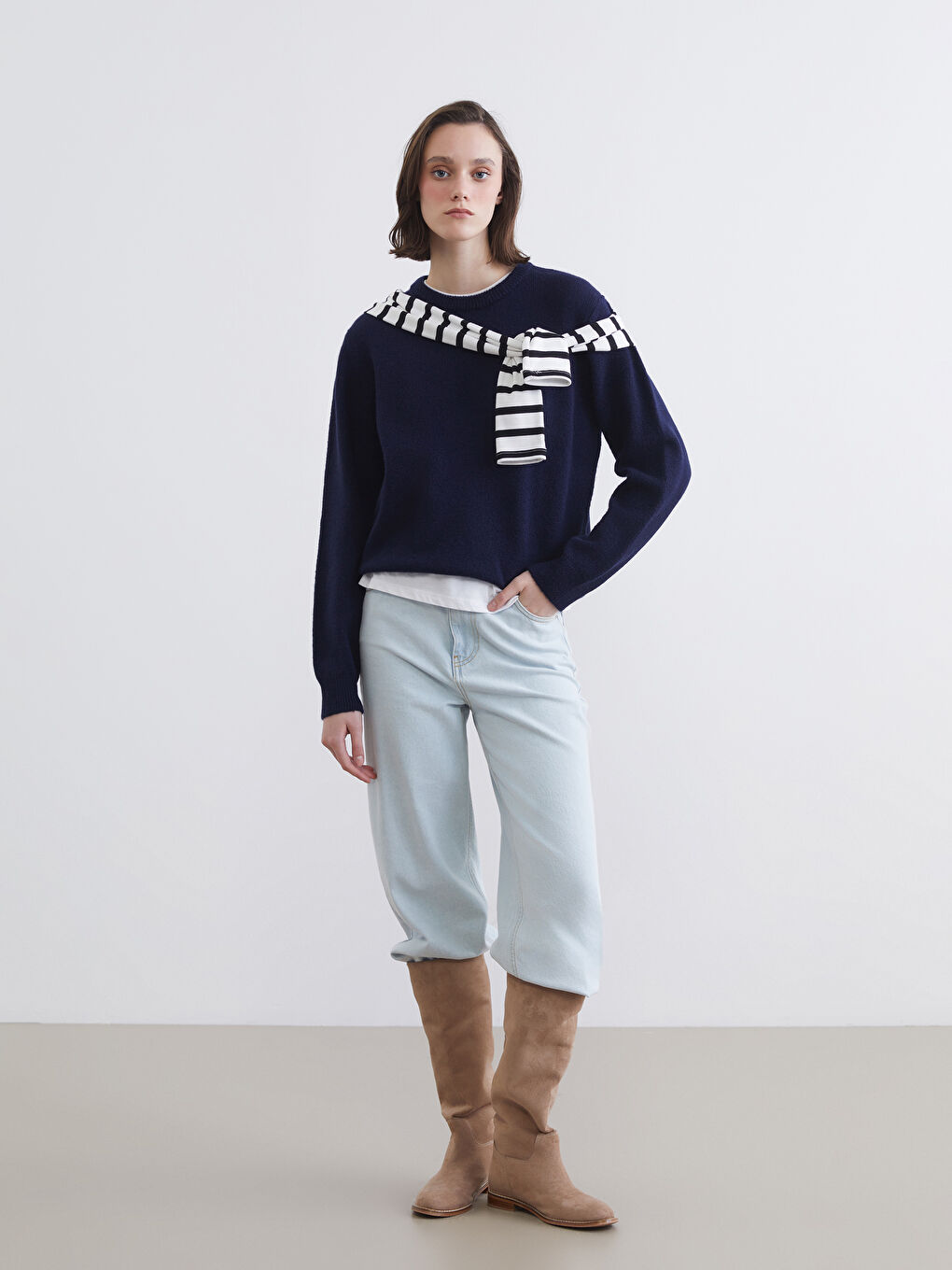 Pulover Tricotat pentru Femei, cu Guler Rotund-1