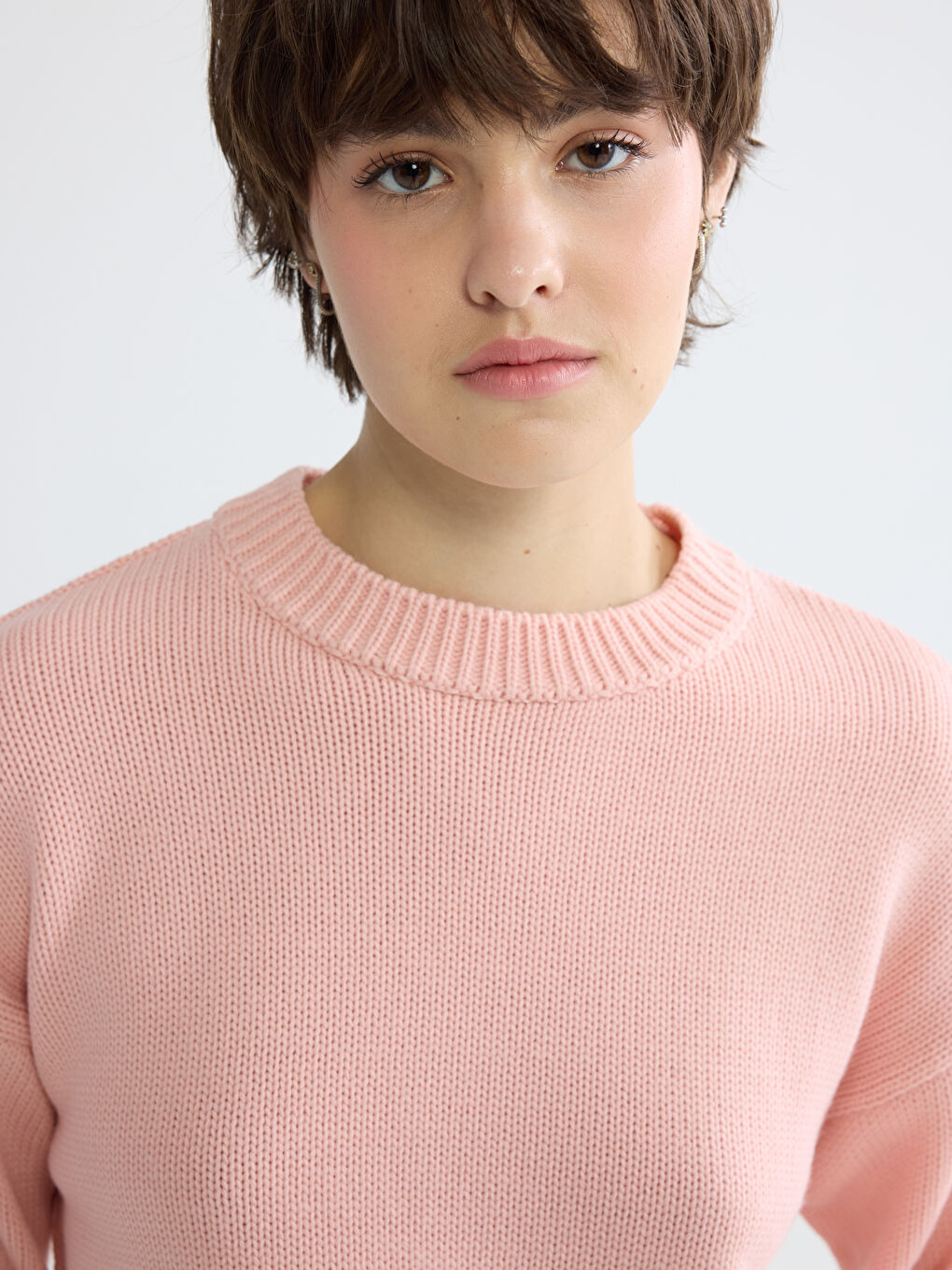 მრგვალი საყელო ქალებისთვის ტრიკოტაჟის სვიტერი-2