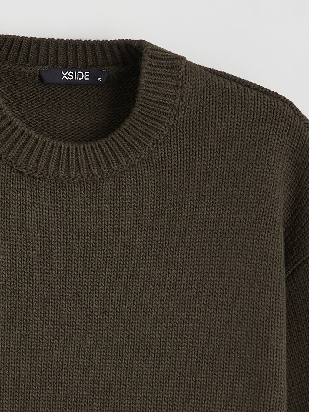 მრგვალი საყელო ქალებისთვის ტრიკოტაჟის სვიტერი-5