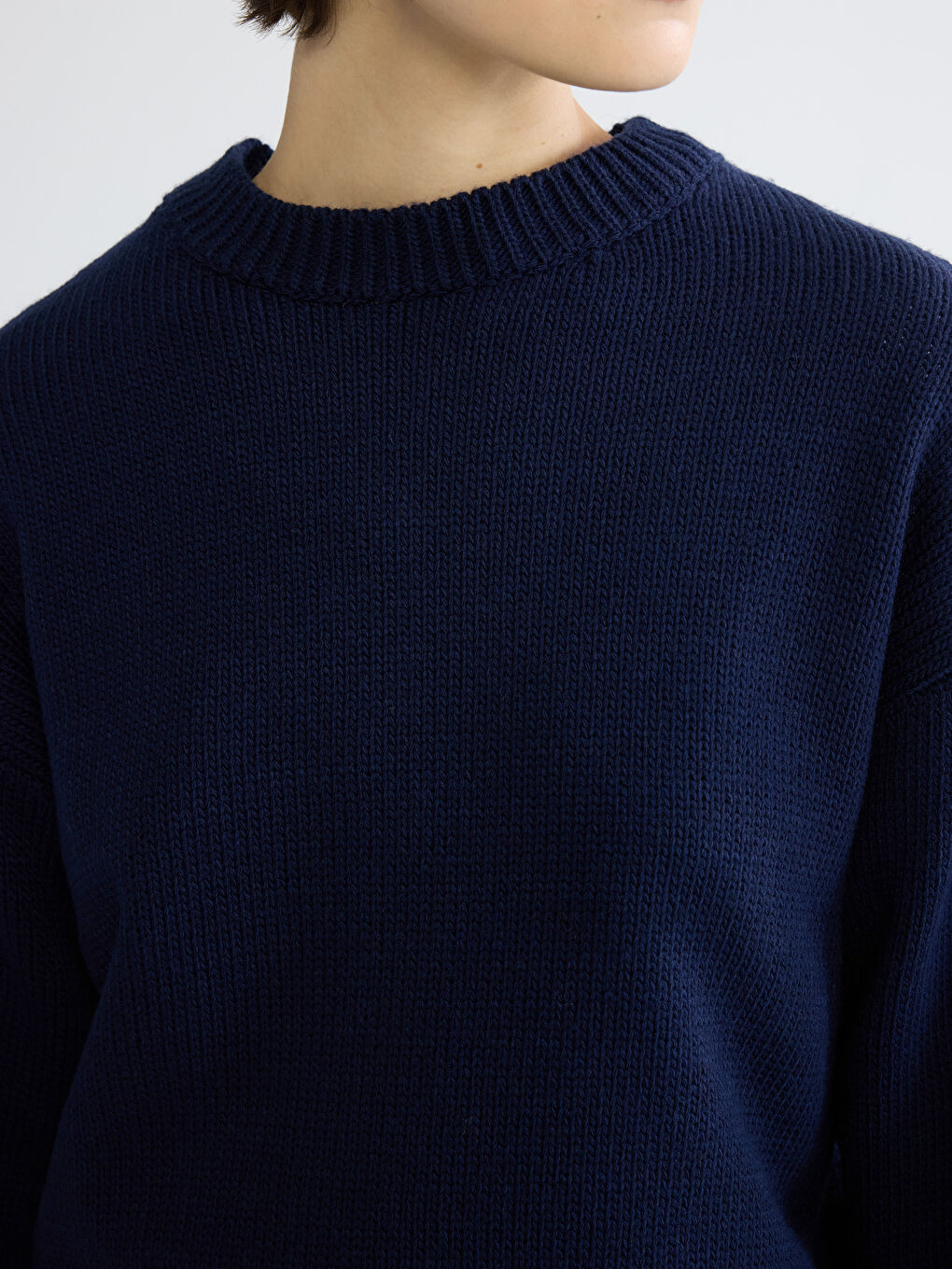 Crew Neck Women's Knitwear Sweater-2