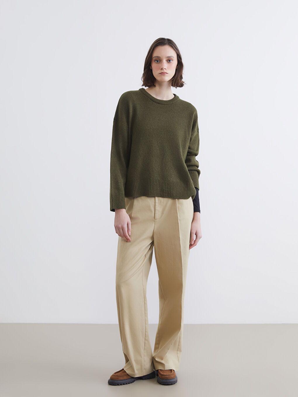 Crew Neck Women's Knitwear Sweater-1