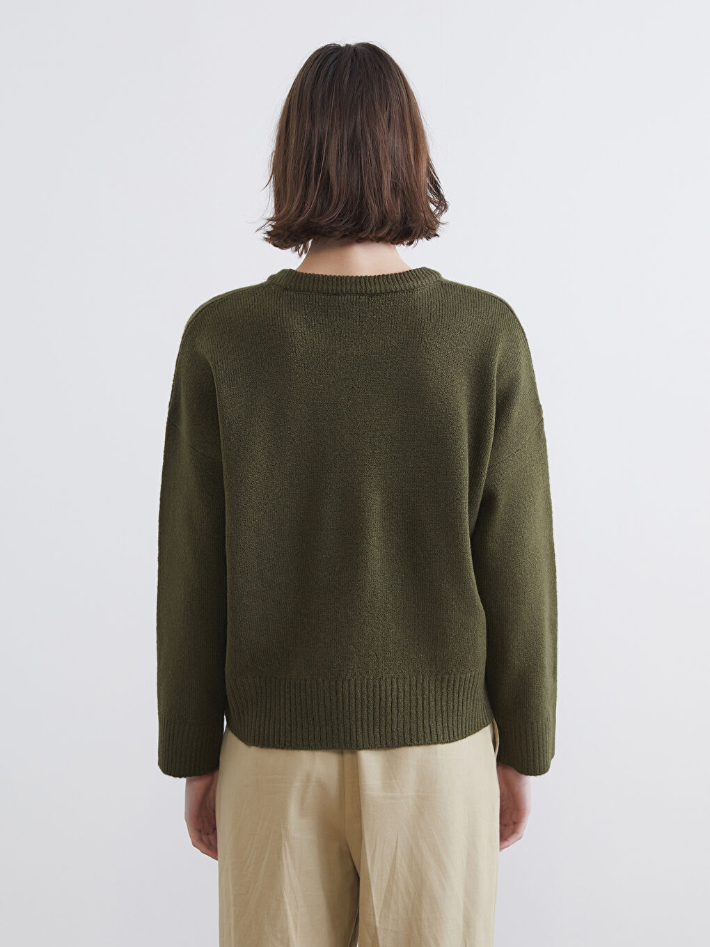 Crew Neck Women's Knitwear Sweater-3