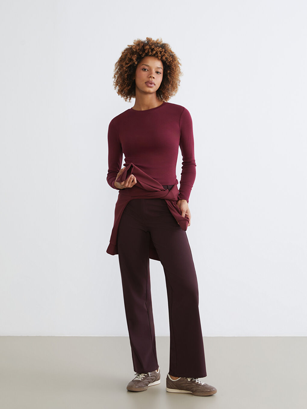 Frau BURGUND Körper-1