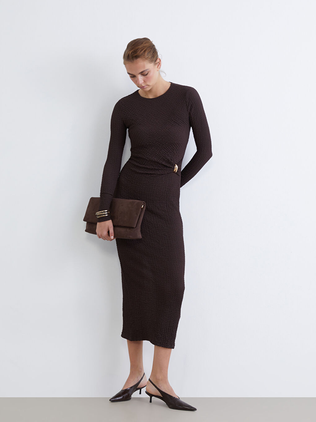 Kahverengi Bisiklet Yaka Dokulu Büzgülü Elbise