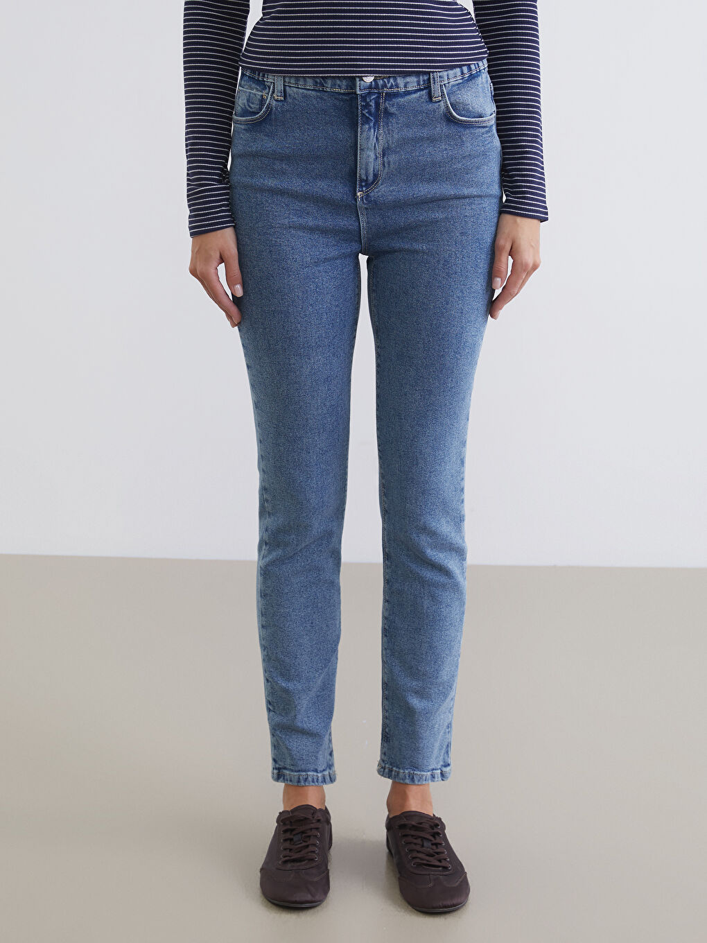 İndigo Beli Lastikli Slim Fit Kadın Jean Pantolon-1