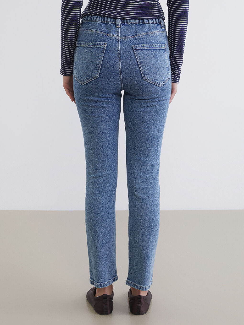 İndigo Beli Lastikli Slim Fit Kadın Jean Pantolon-3