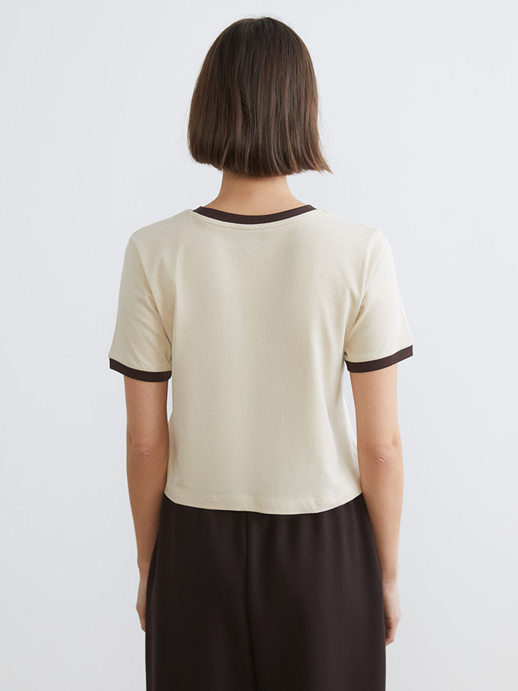 Bej Bisiklet Yaka Baskılı Kadın Spor Tişört-3