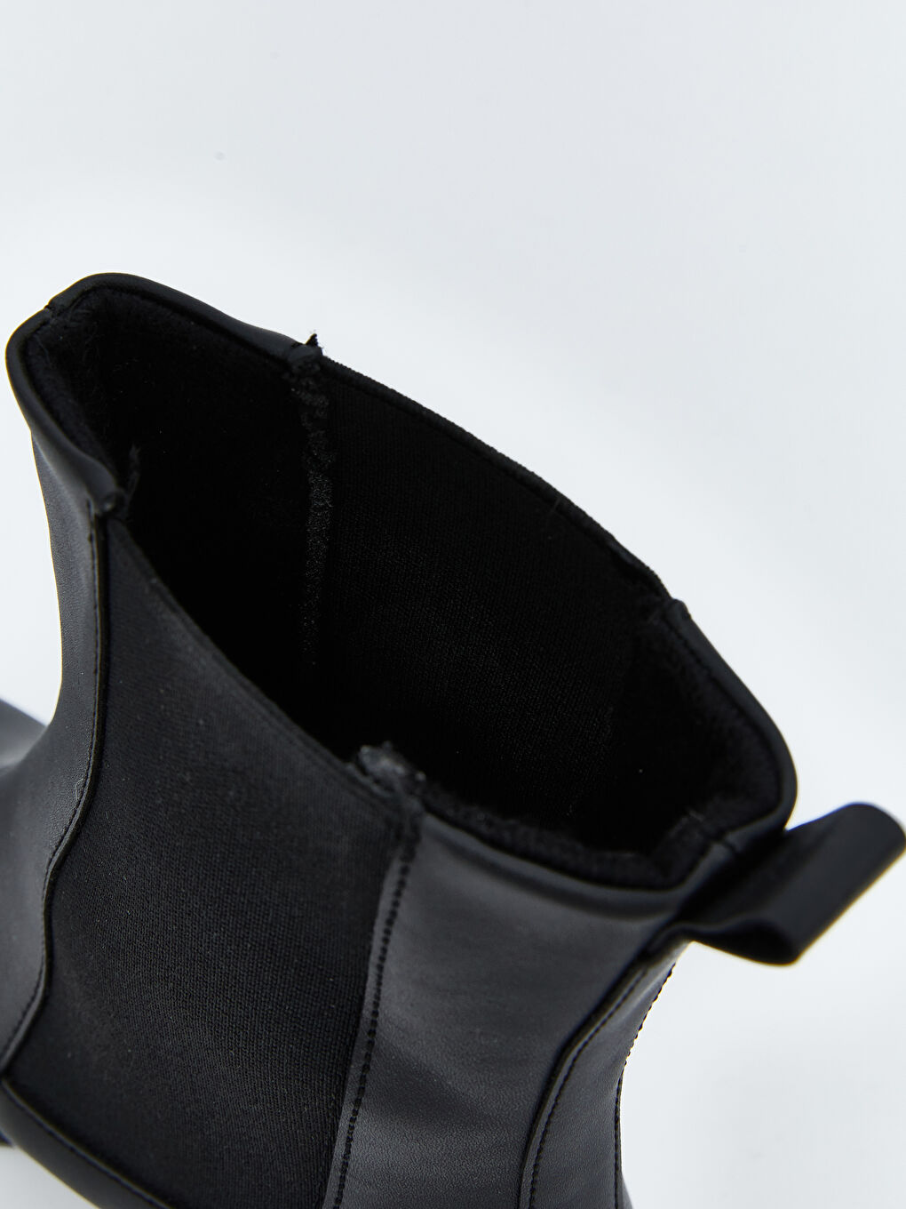 Women's Leather Look Heeled Boots.-4